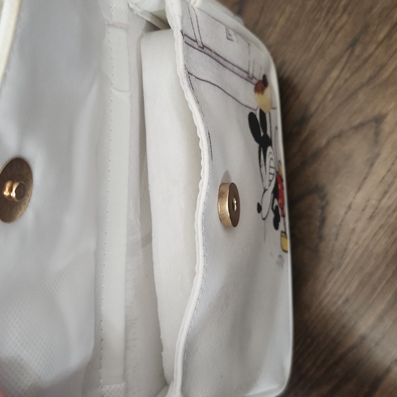 NWT.  Wondapop Disney Mickey Mouse backpack. main image 6